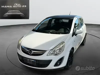 Usata Opel Corsa Edition 86 CV (63 kW) 2012 Bianco Utilitaria