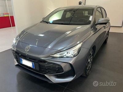 Usata MG MG3 Luxury 194 CV (142 kW) 2025 Grigio Utilitaria