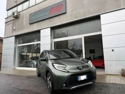 Usata Toyota Aygo X Lounge 72 CV (52 kW) 2022 Verde SUV