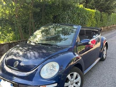 Begagnad VW New Beetle 102 HK (75 kW) 2006 Blå Halvkombi