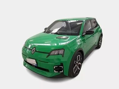 Käytetty Renault R5 Komfort 77 kW (106 HP) 2025 Vihreä Viistoperä