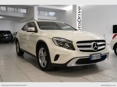 Usata Mercedes GLA220 Executive 170 CV (125 kW) 2014 Bianco SUV