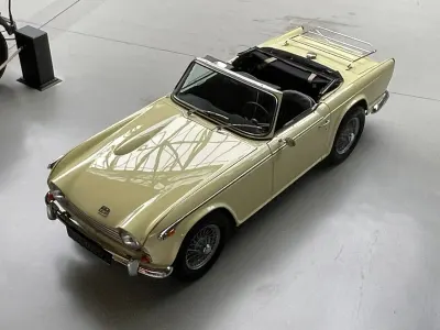 Usata Triumph TR 250 105 CV (77 kW) 1967 Giallo Cabrio