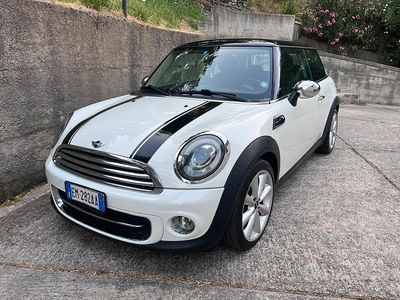 Usata Mini Cooper D 111 CV (81 kW) 2012 Bianco Utilitaria