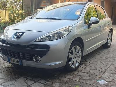 Usata Peugeot 207 90 CV (66 kW) 2008 Grigio Berlina