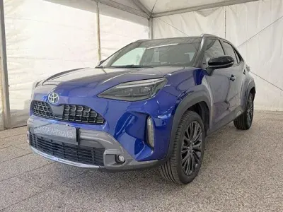 Usata Toyota Yaris Hybrid 2022 Nero Pick-up