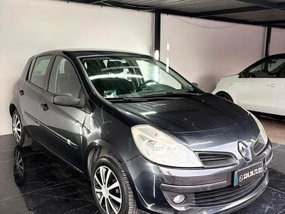 Usata Renault Clio II 2010 Grigio Berlina