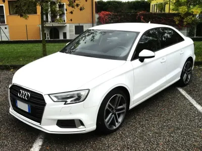 Usata Audi A3 Business 150 CV (110 kW) 2017 Bianco Berlina