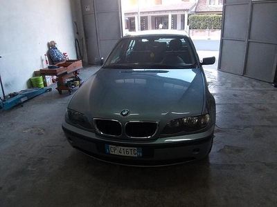 Usata BMW 320 150 CV (110 kW) 2004 Grigio Berlina