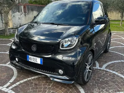 Usata Smart ForTwo Cabrio Brabus 109 CV (80 kW) 2018 Nero Cabrio