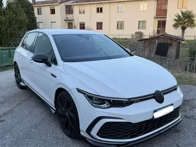 Usata VW Golf VIII GTI 265 CV (194 kW) 2024 Bianco Berlina