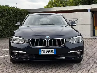Usata BMW 318 Luxury Line 150 CV (110 kW) 2017 Blu Station wagon