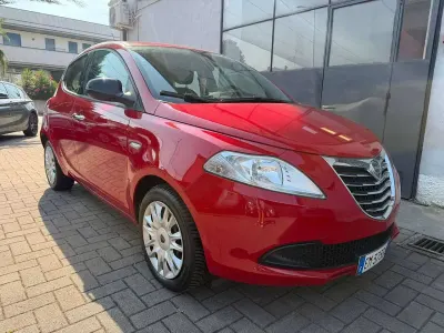 Usata Lancia Ypsilon Silver 69 CV (50 kW) 2012 Other Utilitaria