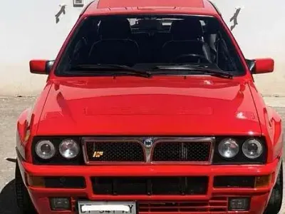 Usata Lancia Delta 177 CV (130 kW) 1992 Rosso Utilitaria