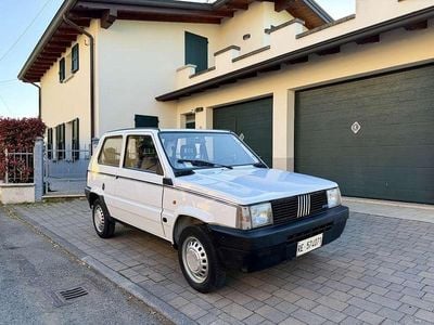 Usata Fiat 750 Collezione 34 CV (25 kW) 1989 Berlina
