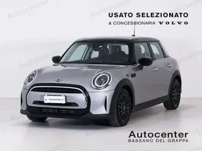 Usata Mini Cooper Classic 136 CV (100 kW) 2023 Grigio Utilitaria