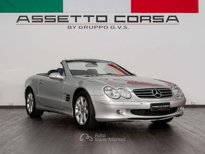 Usata Mercedes SL500 306 CV (225 kW) 2002 Argento Cabrio