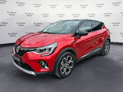 Usata Renault Captur Techno 143 CV (105 kW) 2023 Rosso SUV