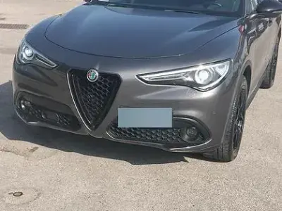 Usata Alfa Romeo Stelvio 210 CV (154 kW) 2017 Grigio SUV