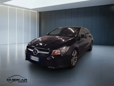 Usata Mercedes CLA220 Night 177 CV (130 kW) 2015 Nero Coupé