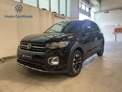 Usata VW T-Cross Sportline 95 CV (69 kW) 2023 Deep black perlato SUV