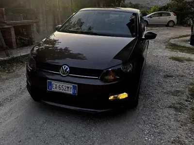 Usata VW Polo 75 CV (55 kW) 2014 Marrone Berlina