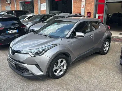 Usata Toyota C-HR Active 122 CV (89 kW) 2018 Other SUV