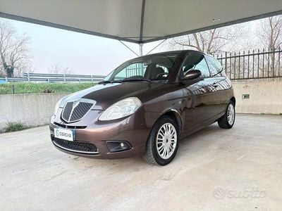 Usata Lancia Ypsilon 77 CV (56 kW) 2009 Marrone Utilitaria