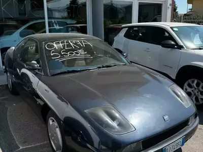 Usata Fiat Coupé 131 CV (96 kW) 1996 Blu Coupé