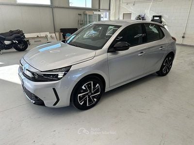 Usata Opel Corsa S 101 CV (74 kW) 2025 Argento Utilitaria