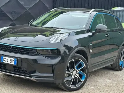 Usata Lynk & Co 01