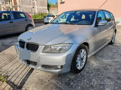 Usata BMW 320 Efficient Dynamics 184 CV (135 kW) 2011 Grigio Station wagon