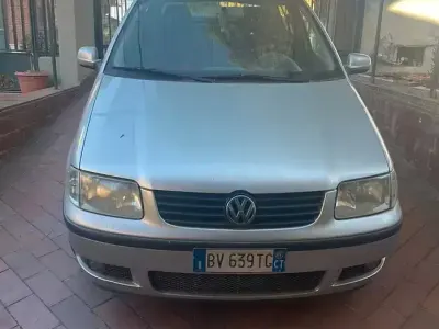 Usata VW Polo 64 CV (47 kW) 2001 Grigio Berlina