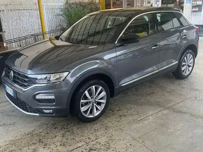Usata VW T-Roc Style 116 CV (85 kW) 2021 Grigio SUV