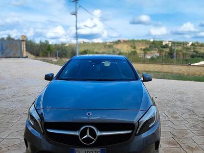 Usata Mercedes A180 2017 Grigio Berlina