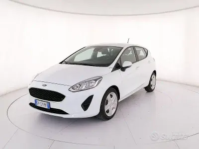 Usata Ford Fiesta 70 CV (51 kW) 2018 Bianco Utilitaria