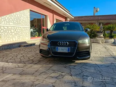 Usata Audi A1 Ambition 105 CV (77 kW) 2011 Marrone Utilitaria