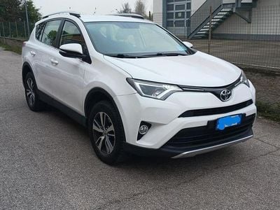 Usata Toyota RAV4 143 CV (105 kW) 2016 Bianco SUV