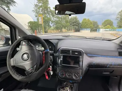 Usata Fiat Grande Punto 75 CV (55 kW) 2008 Grigio Utilitaria