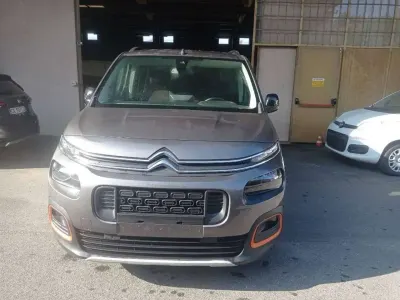 Usata Citroën Berlingo XTR 131 CV (96 kW) 2023 Grigio Monovolume