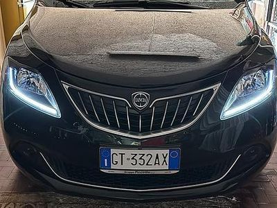 Usata Lancia Ypsilon S 70 CV (51 kW) 2024 Nero Utilitaria