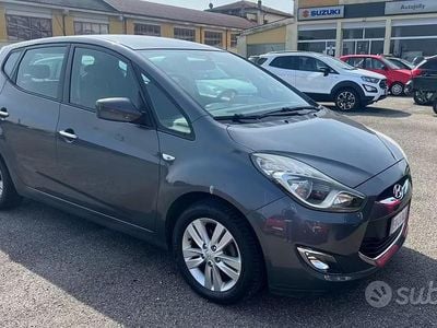 Usata Hyundai ix20 Comfort 90 CV (66 kW) 2011 Grigio Utilitaria