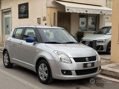 Usata Suzuki Swift 92 CV (67 kW) 2010 Grigio Utilitaria