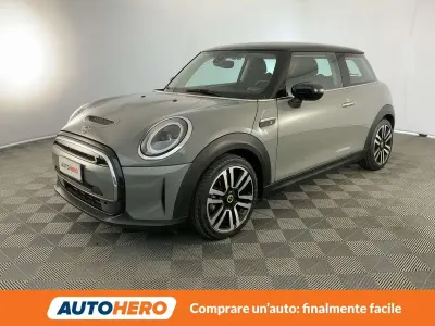 Usata Mini Cooper SE Essential 75 kW (102 CV) 2022 Grigio Utilitaria
