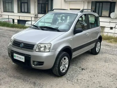Usata Fiat Panda 4x4 Climbing 69 CV (50 kW) 2005 Grigio Utilitaria