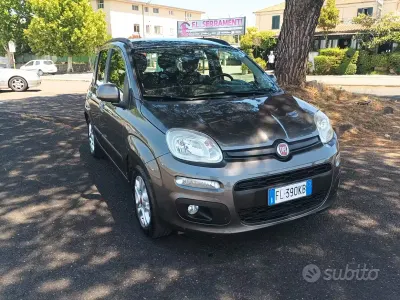 Usata Fiat Panda Lounge 69 CV (50 kW) 2017 Grigio Utilitaria