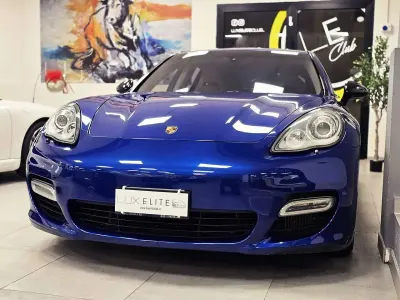 Usata Porsche Panamera Turbo 500 CV (367 kW) 2009 Aqua blue metallic Utilitaria