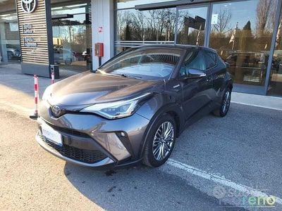 Grigio Usata 2021 Toyota C-HR Lounge SUV | 20.890 € (Buon prezzo)