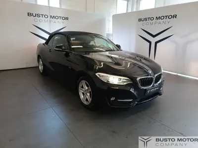 Usata BMW 218 Sport Line 150 CV (110 kW) 2018 Argento / pastello Cabrio