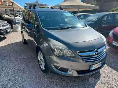 Usata Opel Meriva Cosmo 120 CV (88 kW) 2016 Grigio Monovolume